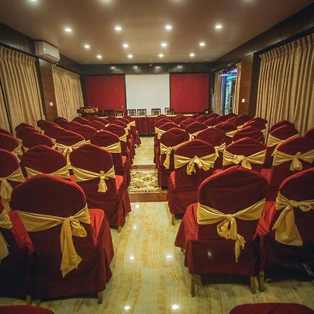 Hotel Prakash International Hetauda Buitenkant foto