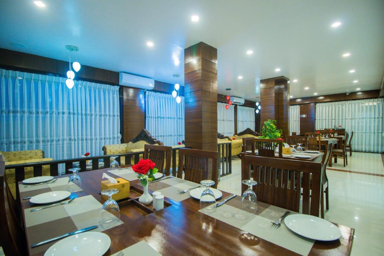 Hotel Prakash International Hetauda Buitenkant foto