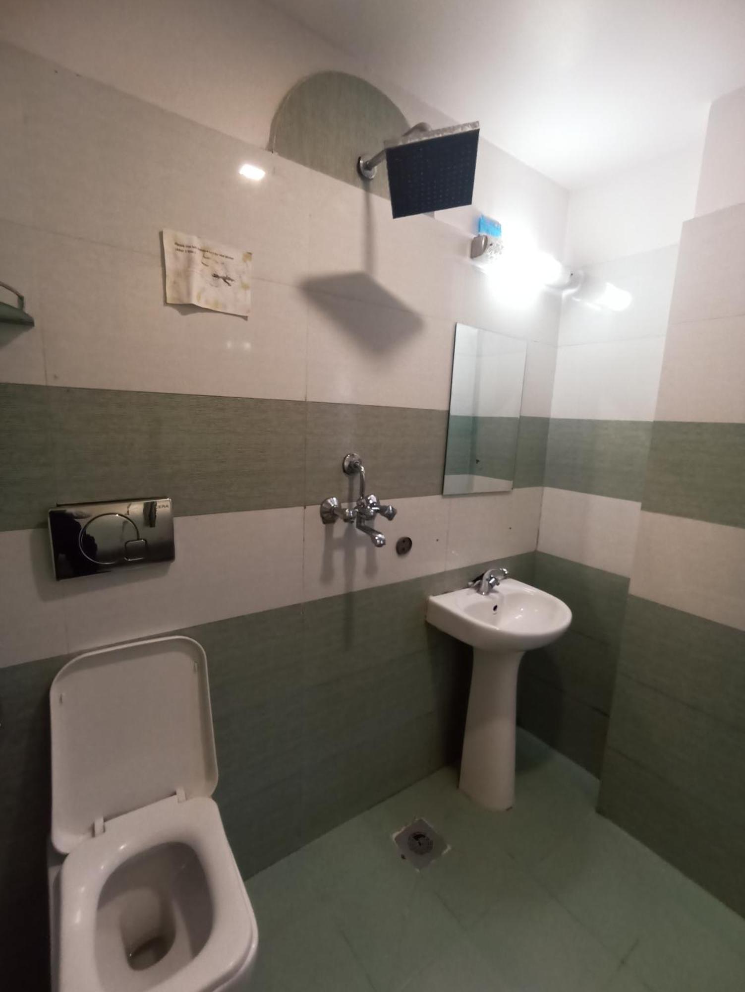 Hotel Prakash International Hetauda Kamer foto